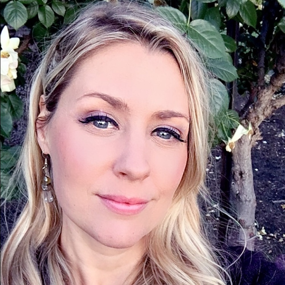 Meet your Posher, Jenn